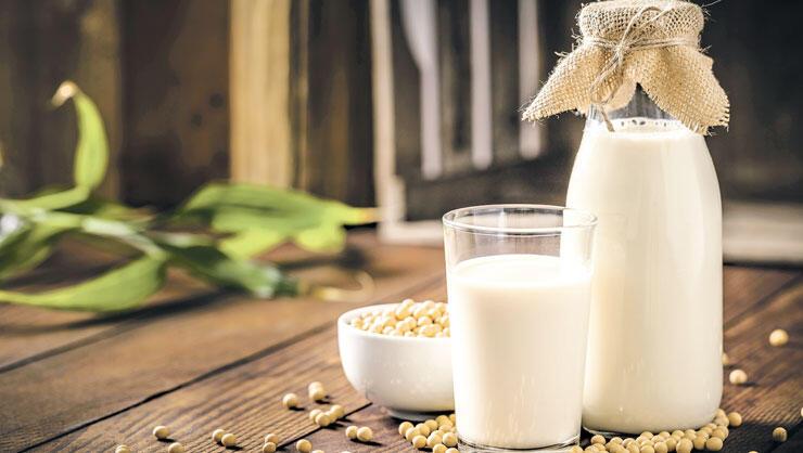 İnek sütünün tahtını sallıyor