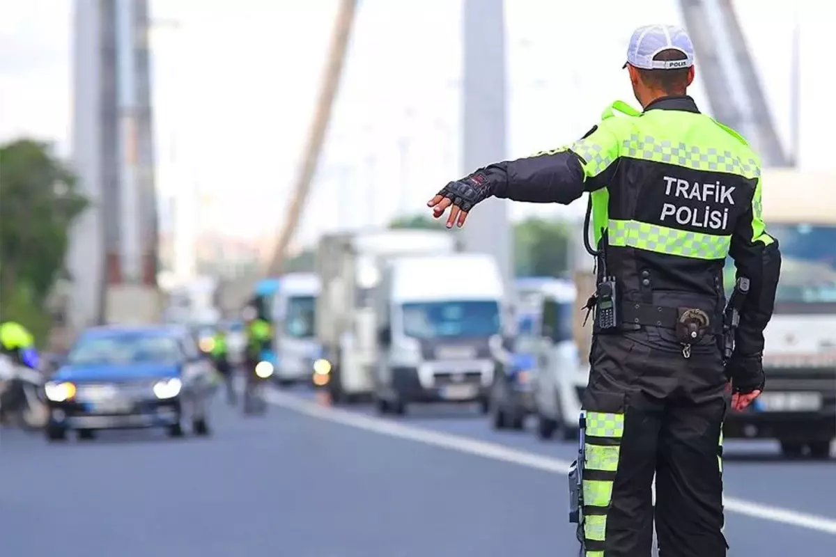 Trafik cezaları değişiyor! Bunu yapanın ehliyeti iptal edilecek