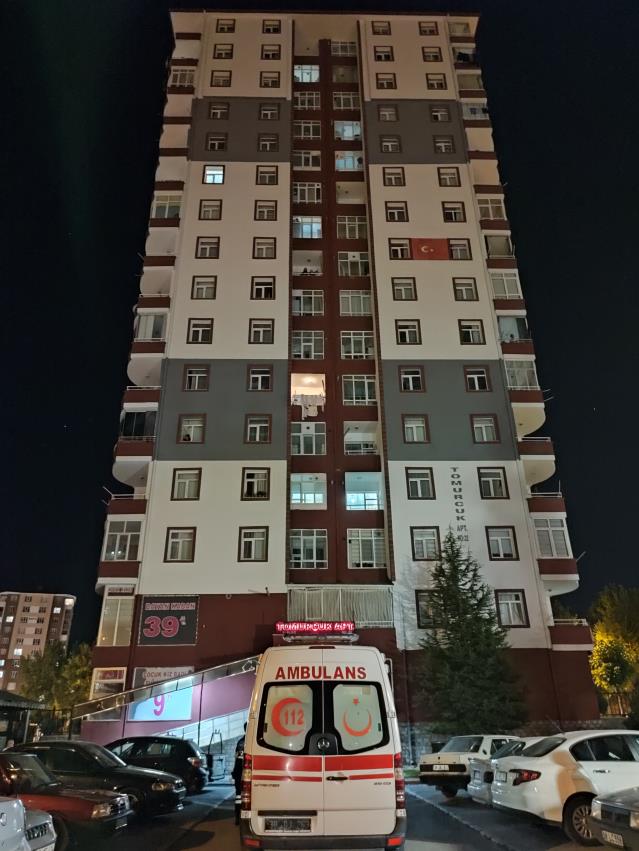 19 yaşındaki atlet, ailesi tarafından evinde ölü bulundu