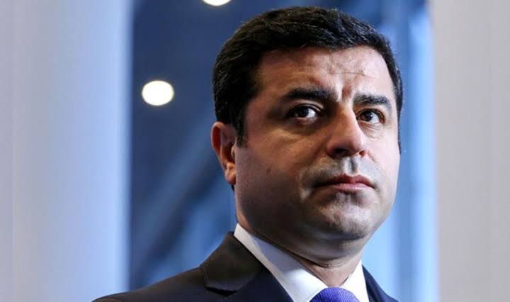 Selahattin Demirtaş, PKK terör örgütü lideri Abdullah Öcalan ile görüşmek için dilekçe verdi: Çatışmaların önüne geçebilmek için görüşmek istiyoruz