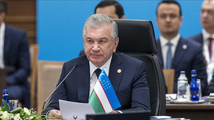 Özbekistan Cumhurbaşkanı Mirziyoyev: Özbekistan halkı  Türkiye seninleyiz diyerek Türk kardeşlerinin yardımına koştu