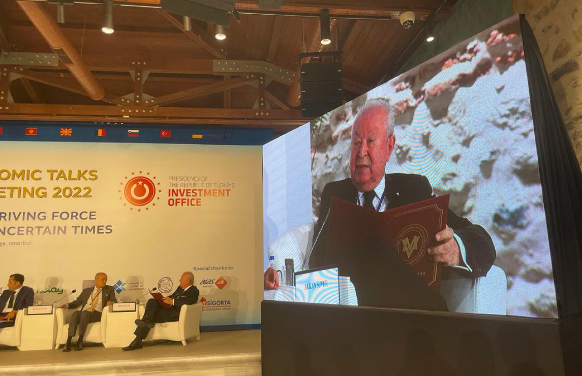 Marmara Grubu Stratejik ve Sosyal Araştırmalar Vakfı Genel Başkanı Dr. Akkan SUVER İstanbul’da Viyana Ekonomik Forumunda Çok Önemli Konularda Değerlendirmelerde Bulundu. 