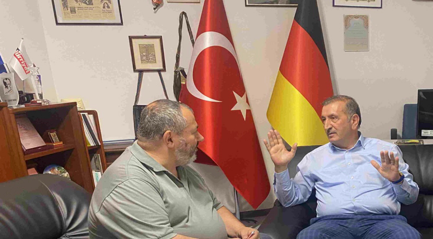Almanya Nürnberg’de 38 sene yaşadıktan sonra Türkiye’ye giriş çıkış yapan Malatyalı iş insanı Bedri Yalçın’ın Türkiye’de kurduğu Anadolu Birliği Partisi (ABP) Almanya’nın şehirlerinde örgütlenmeye başladı.