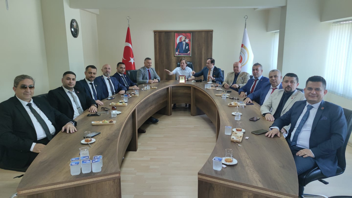 Antalya Vali Yardımcısı Mustafa Hulisi Arat’ı ATİK Antalya İşbirliği Konsey Yönetimi Ziyaret Etti. Mustafa Hulisi Arat Kimdir? 