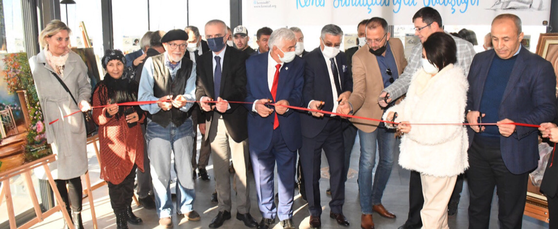 Antalya’nın Turizm Şehri Kemer’de Sanatçılar bir araya geldi.