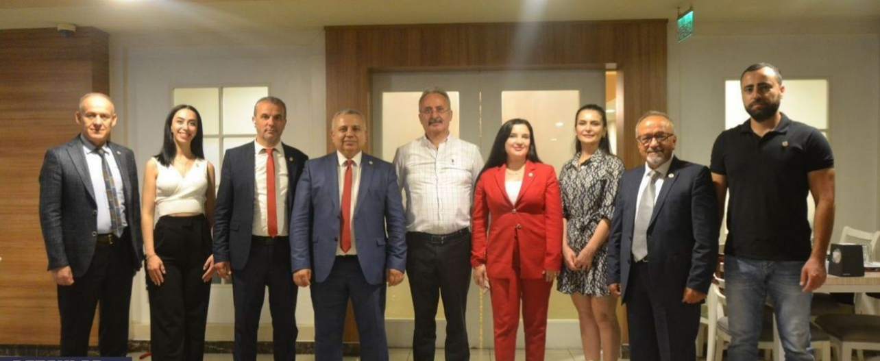 Melliler Kültür ve Dayanışma Derneği Başkanı Ercan Öztürk Merkez Valisi İsmail Fırat artık bizim Fahri Hemşerimiz olmuştur. Toplantımıza katılarak bizleri onurlandırmıştır / Vali İsmail Fırat kimdir ? UK London Haberleri