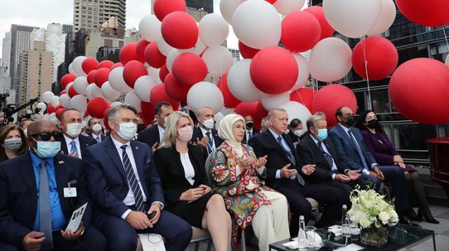 ABD'deki Türkevi açılışında ilginç anlar! Ali Erbaş'ın duasına BM sekreteri Guterres de el açtı