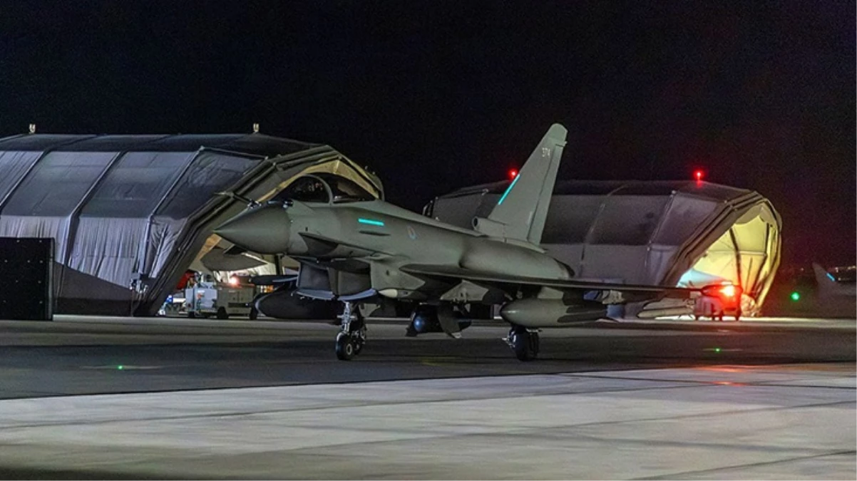 ABD ve İngiltere, Yemen'deki Husiler'e hava harekatı düzenledi