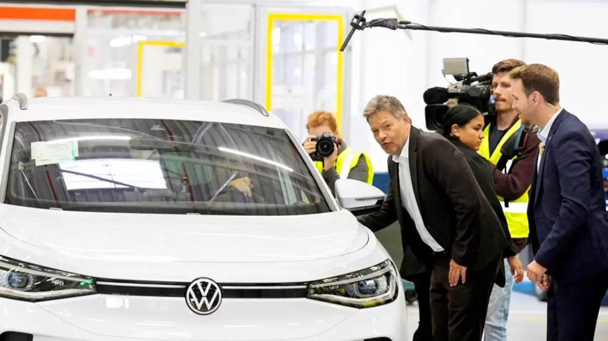 Alman Bakan'dan Volkswagen'e ucuz otomobil çağrısı