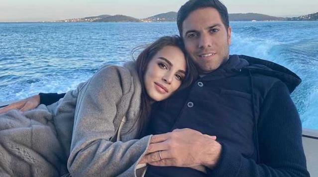 Aslışah Alkoçlar, ilk kez hamilelik fotoğrafını paylaştı