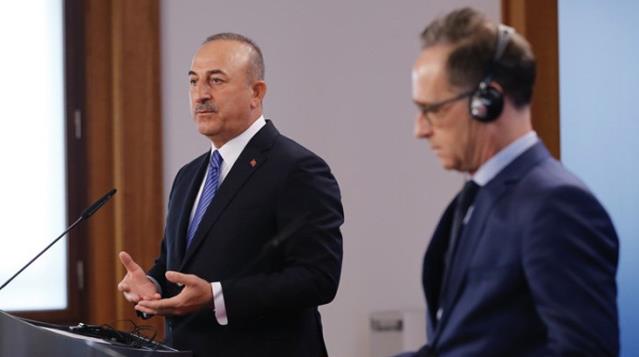 Bakan Çavuşoğlu, tepki çeken 