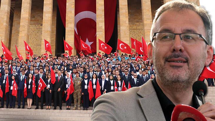 Bakan Kasapoğlu ve 81 ilden gençler Anıtkabir'de