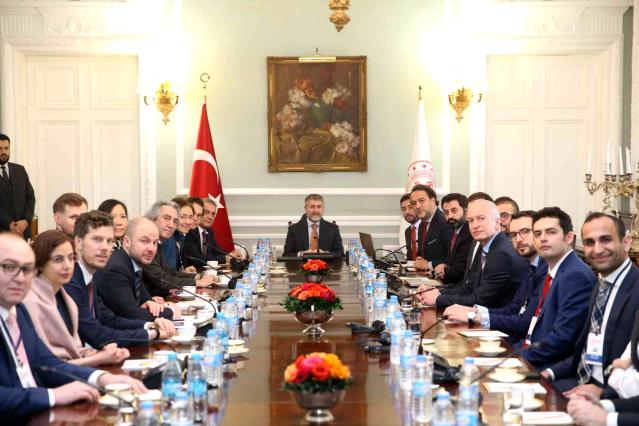 Bakan Nebati: 