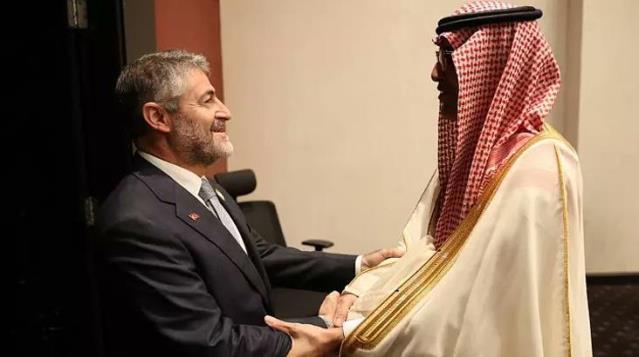 Bakan Nebati, Suudi Arabistan Veliaht Prensi Selman ile bir araya geldi! İşte görüşmede ele alınan iki önemli konu başlığı