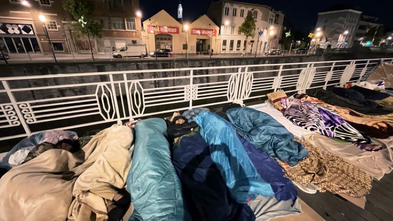 Belçika'da uluslararası koruma isteyen sığınmacılar sokaklarda kalmaya devam ediyor