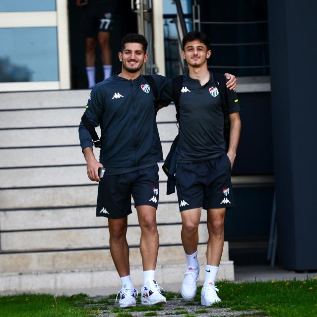 Bursaspor kafilesi, Eskişehir'e hareket etti