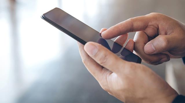 Cep telefonuna bir program indirdi, 234 bin lirasını dolandırıcıya kaptırdı