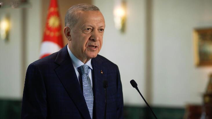 Cumhurbaşkanı Erdoğan'dan 15 Temmuz mesajı: Darbelere karşı ilk fiili direnişin sembolü