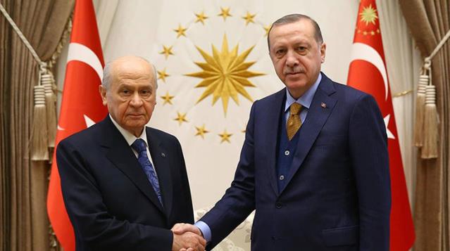 Cumhurbaşkanı Erdoğan, MHP lideri Bahçeli'yi evinde ziyaret ediyor
