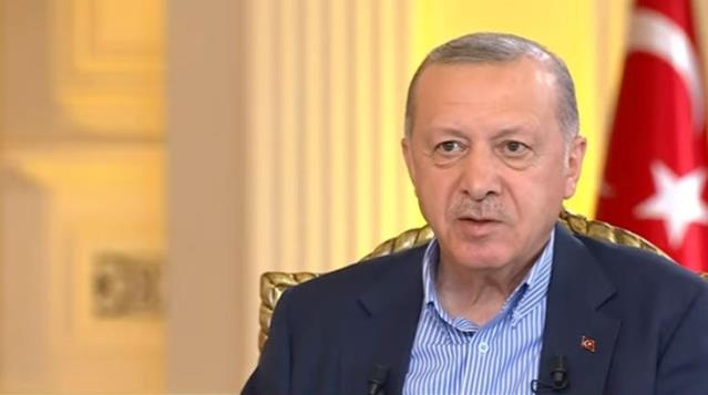 Cumhurbaşkanı Erdoğan, yangın bölgesinde kendisini duygulandıran anları anlattı: Bir vatandaşımız, sıfır kilometre traktörü kabul etmedi