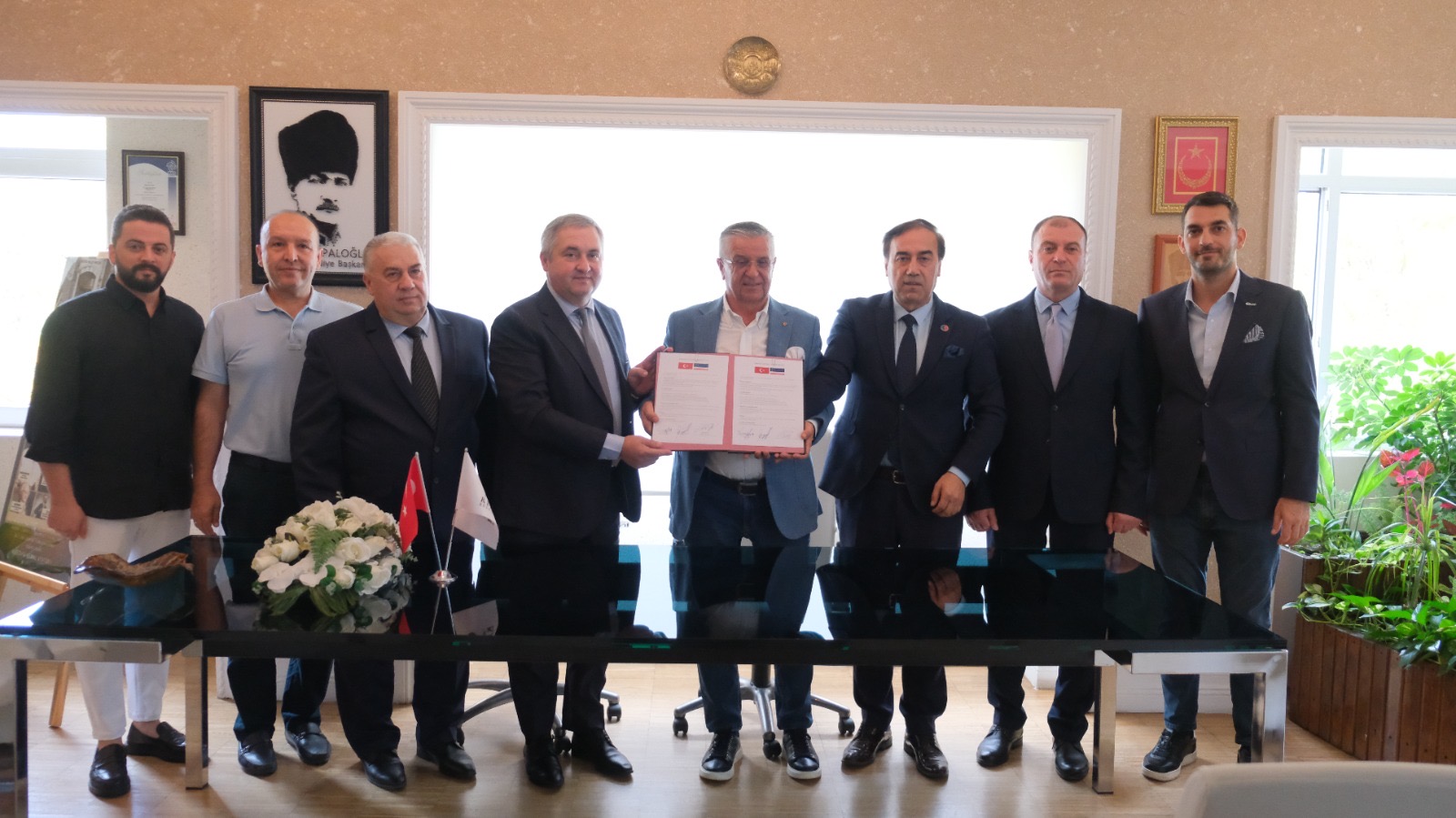 Avrupa Türk İşbirliği Konseyi ATİK Genel Başkanı Aziz Şahin Koordinasyonu ile Kemer Belediyesi , Kıpçak Belediyesi Arasında Kardeşlik Protokolü İmzalandı