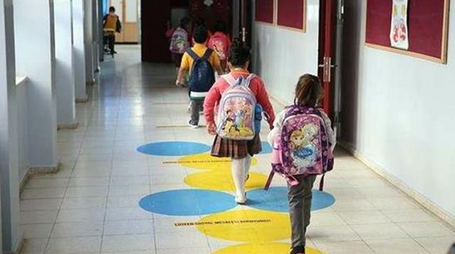Dijital ortamda sunulacak olan öğrenci karneleri, isteyen veliler için basılı olarak verilecek