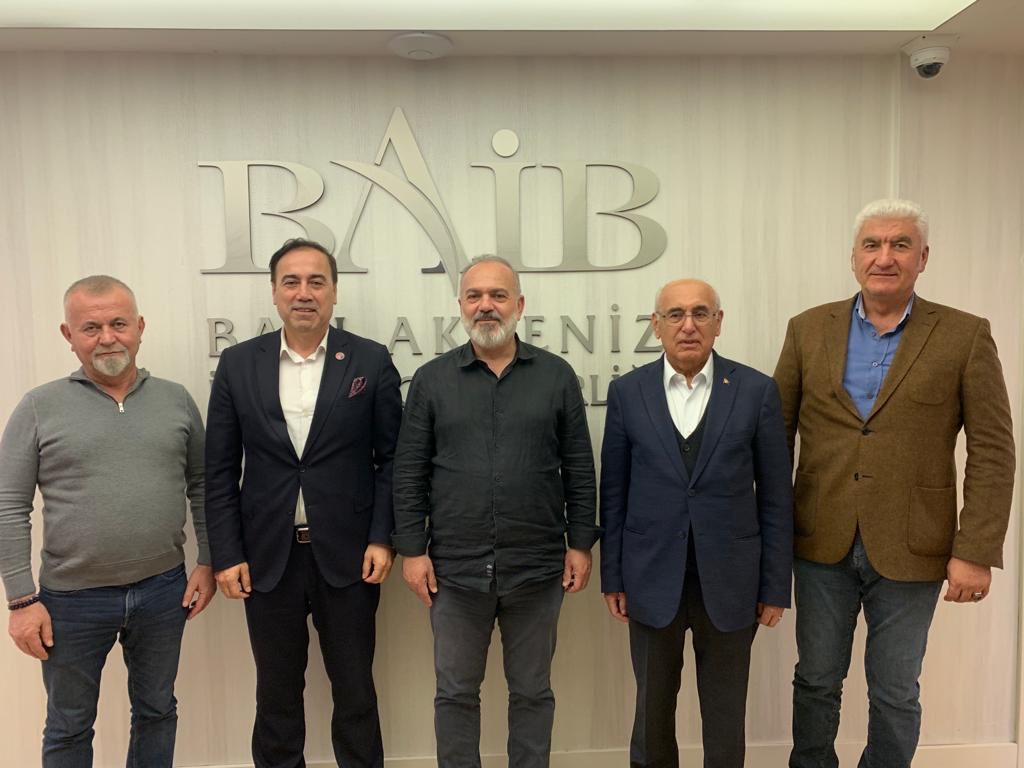 ATİK Genel Başkanı Aziz Şahin, BAİB Başkanı Ümit Mirza Çavuşoğlu, BAİB Başkan Yardımcısı Mustafa Küçükyaman, BAİB Yönetim Kurulu Üyeleri Osman Doğan Şahlan, Süleyman Duran görüşme yaptılar. Batı Akdeniz İhracatcılar Birliği – BAİB Vizyonu ve Misyonu