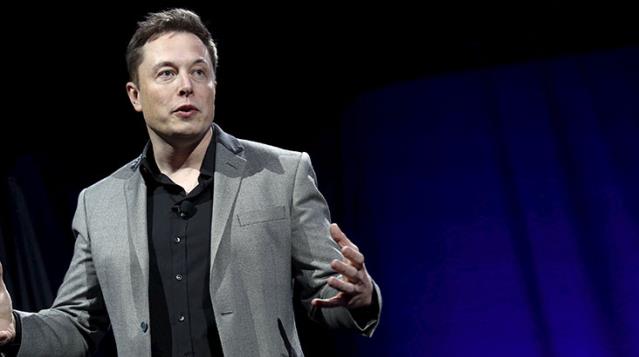 Musk, insanlığın olası bir kitlesel yok oluşta yüzde 100 yok olacağını ve tek kaçışın başka gezegenlere yerleşmek olduğunu iddia etti.
