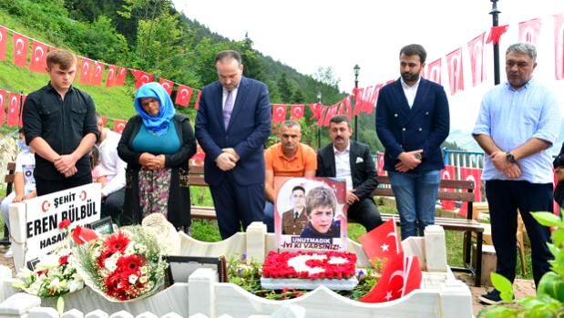 Eren Bülbül dualarla anıldı