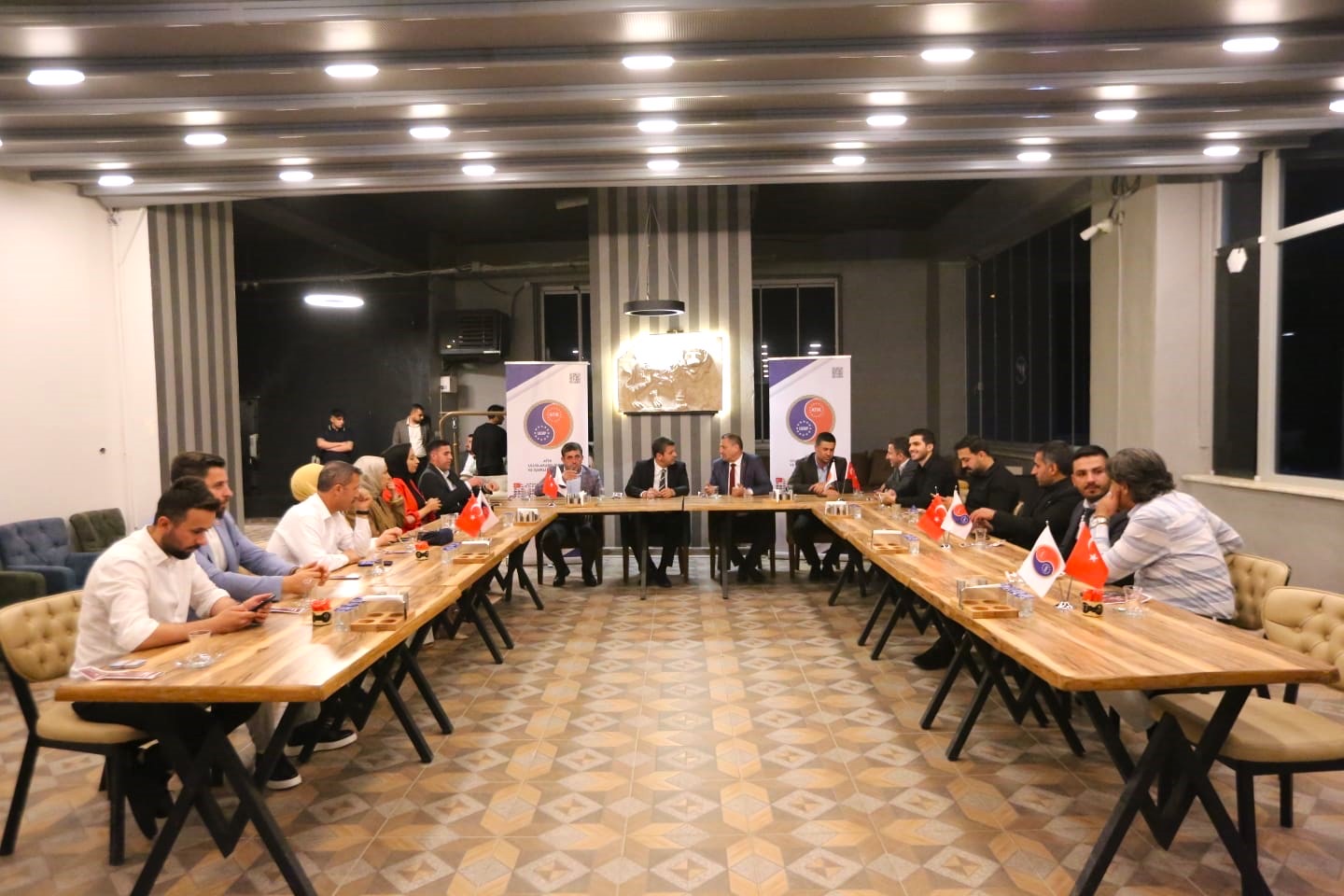 ATİK Adıyaman’da İl, İlçe ve Belde Belediyelerle İle İlgili Kardeş Şehirler Sempozyumu Düzenlendi