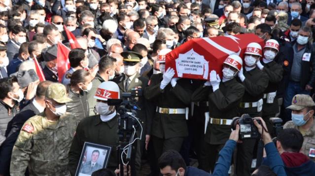 Gara şehidinin silahı yakalanan PKK'lı teröristin üzerinde bulundu