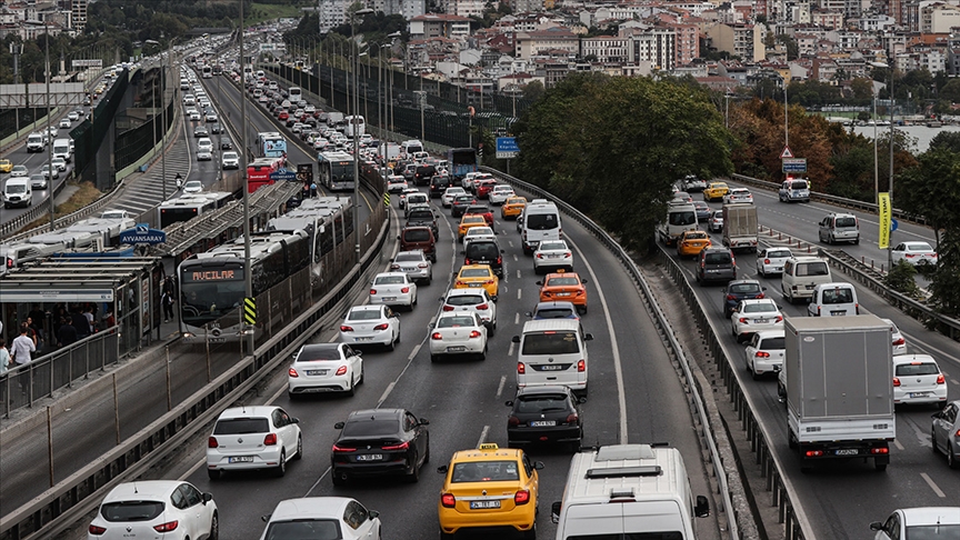 Geçen yıl trafiğe 1 milyon 270 bin aracın kaydı yapıldı