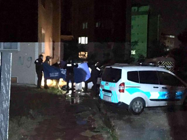 Gelinini öldürüp cesedini parçalara ayıran kayınpeder suçüstü yakalandı