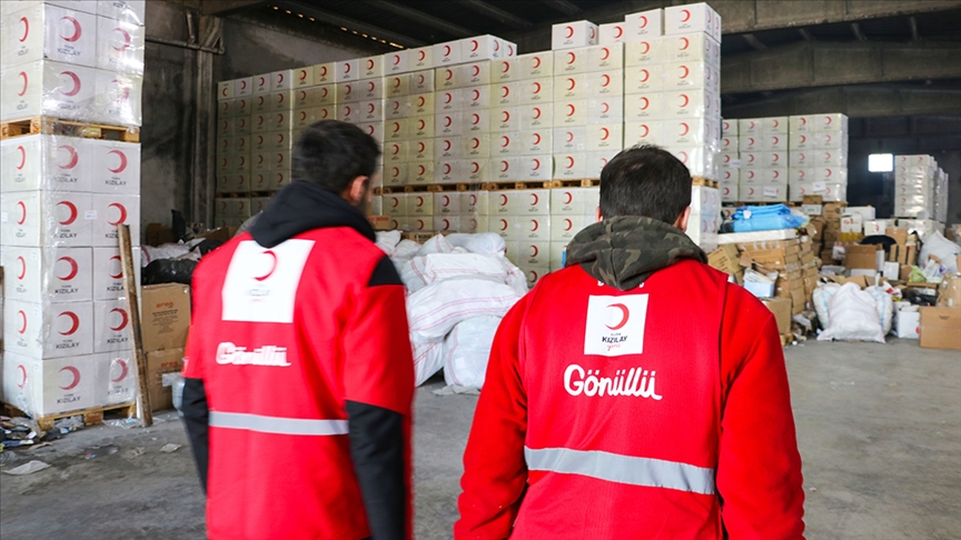 Genç Kızılay depremzedelere 37 milyon öğün sıcak yemek ulaştırdı