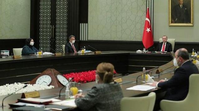 Görevden alınan eski bakan Zehra Zümrüt Selçuk, Kardemir'e yönetim kurulu üyesi oldu