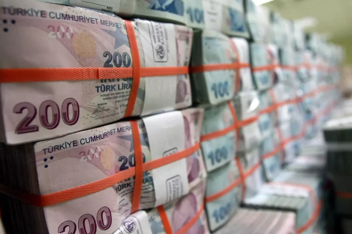 Gözler Merkez'in faiz kararında! Ekonomistler aynı tahminde birleşti