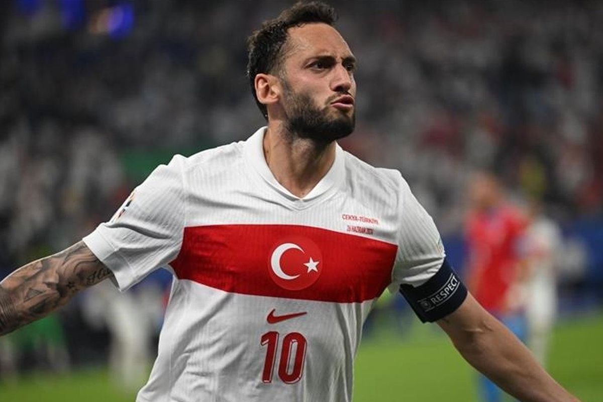 Hakan Çalhanoğlu'ndan beklenen açıklama geldi: Sorumluluğu herkesten önce ben üstleniyorum