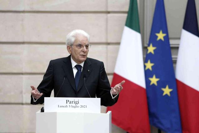İtalya'da Mattarella yeniden cumhurbaşkanı seçildi