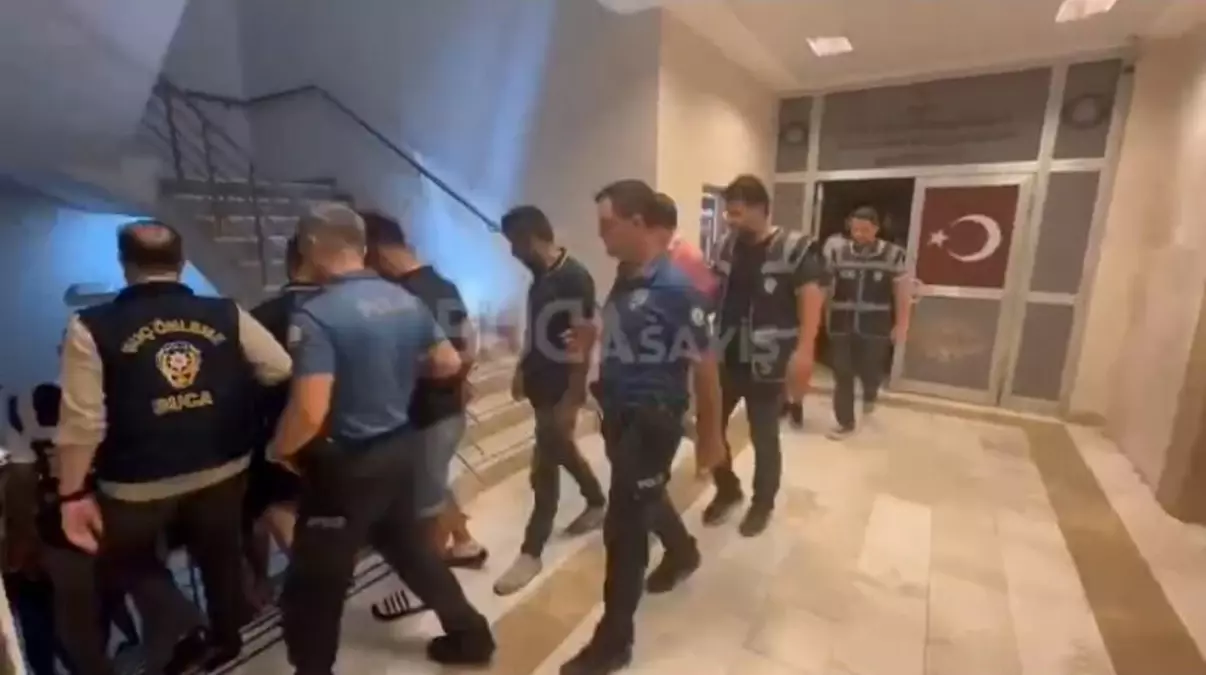 İzmir'de sıra dışı olay! Dolandırıcılar sert kayaya çarptı