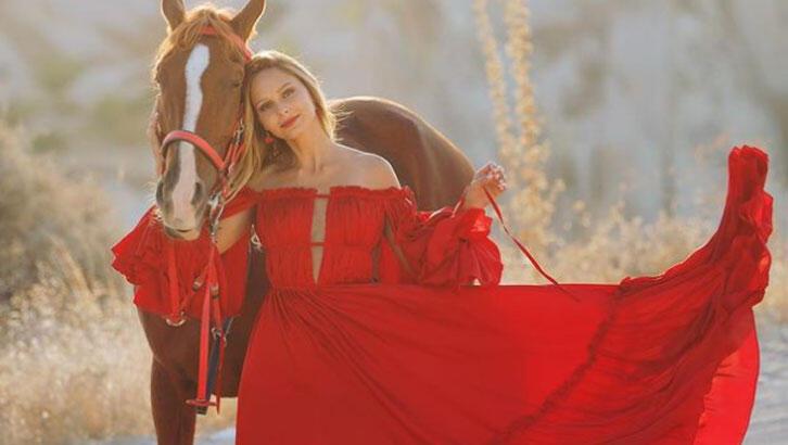 Jessica May sonunda Türk vatandaşı oldu!