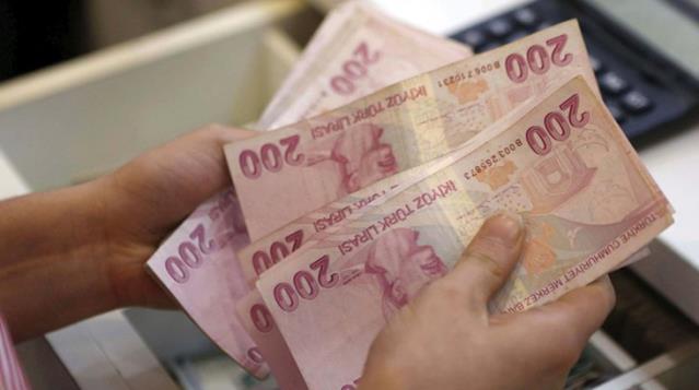 Kamu işçisine yüzde 2,5'luk ek zam verildi