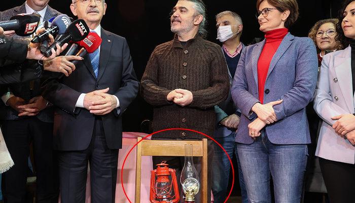 Kılıçdaroğlu, Bahçeli’nin gönderdiği kandillerle geldi! Moda Sahnesi’nde ilginç anlar…