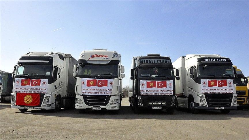 Kırgızistan'dan 4 yardım tırı Türkiye'ye uğurlandı
