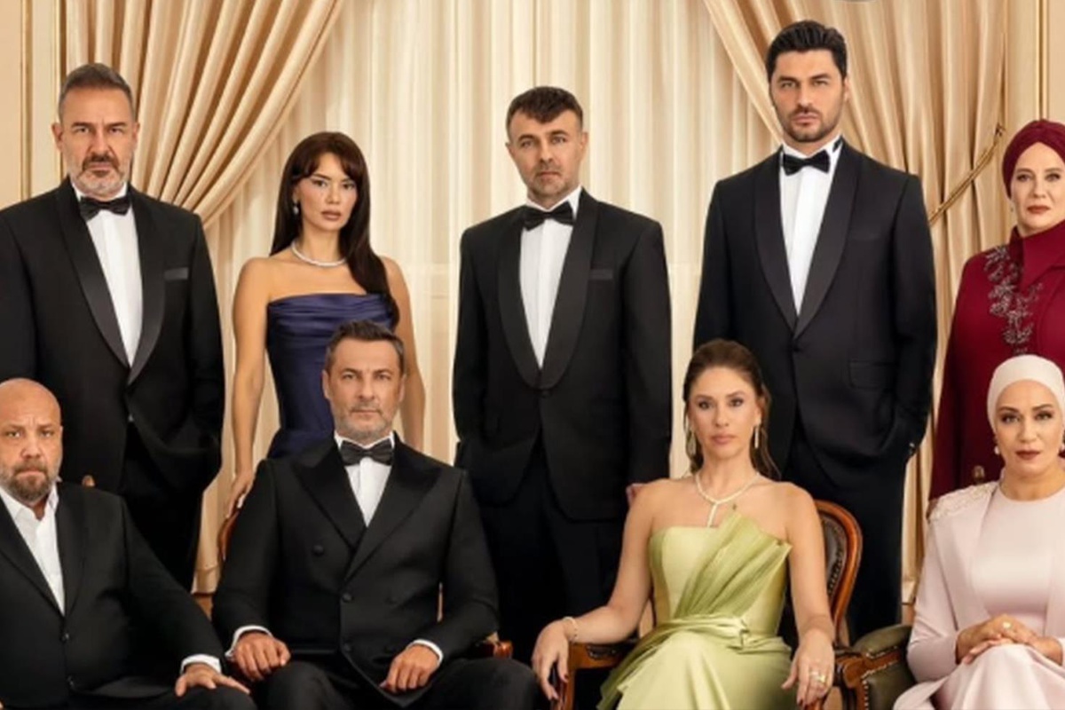 Kızılcık Şerbeti'nde şok ayrılık! İki senarist birden gitti