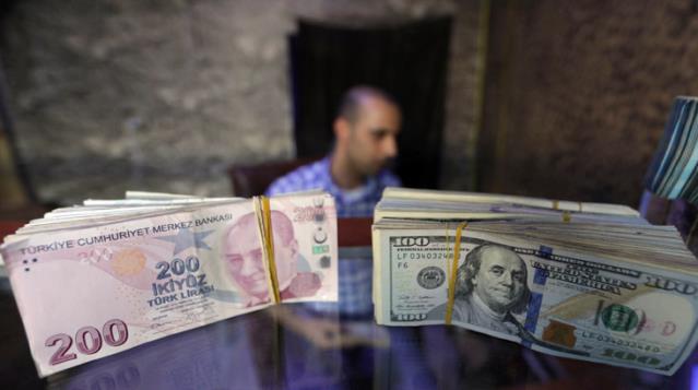 Kur dönüşümünde bankalara komisyon ertelemesi