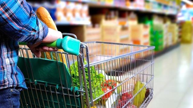 Kütahya'da tam kapanma döneminde marketlerde satılan bazı ürünlere kısıtlama getirildi