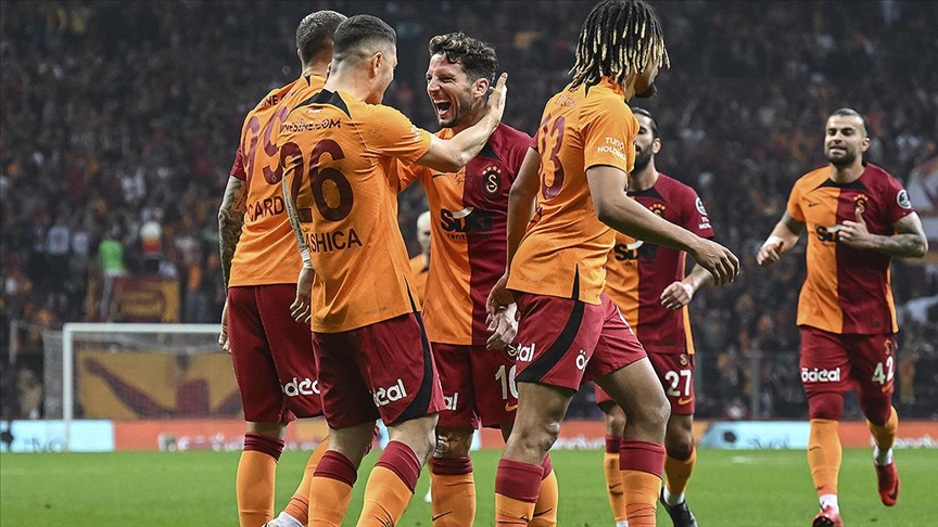 Lider Galatasaray'dan 6 gollü galibiyet