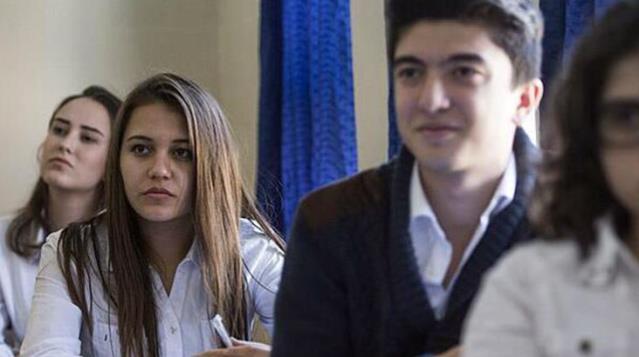 Liselerde yüz yüze ve uzaktan eğitime geçiş ve sınav süreciyle ilgili usul ve esaslar belli oldu