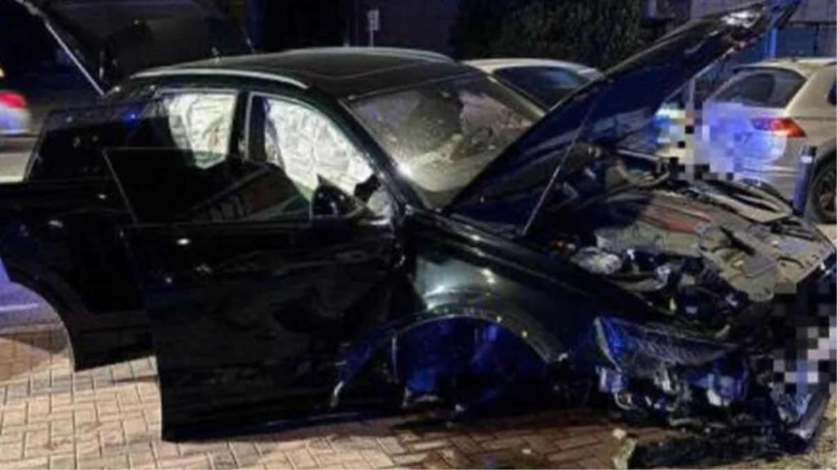 Mario Balotelli, İtalya'da trafik kazası geçirdi
