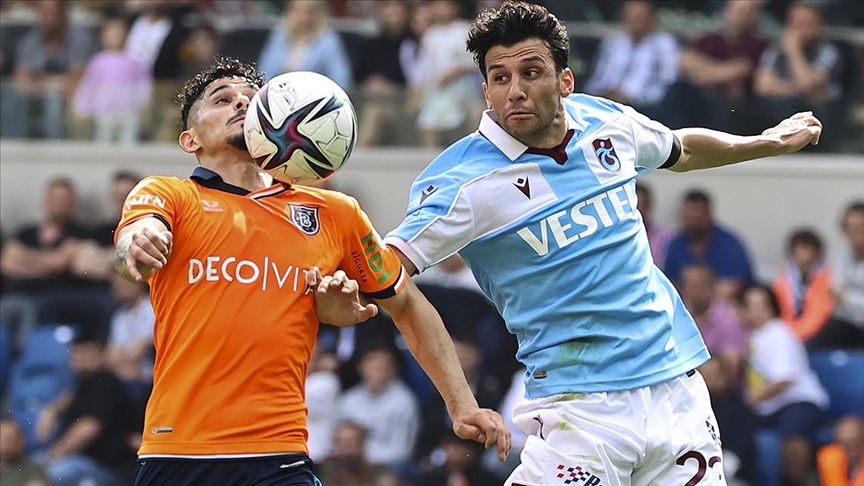 Medipol Başakşehir, Trabzonspor'u 3-1 mağlup etti